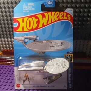2021 Hot Wheels HW Screen Time 2/10 Star Trek U.S.S. Enterprise NCC-1